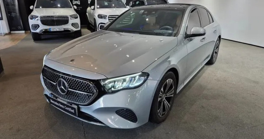 Mercedes-Benz E-Class 