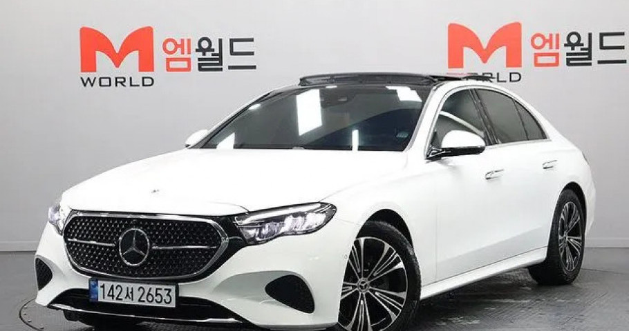 Mercedes-Benz E-Class 