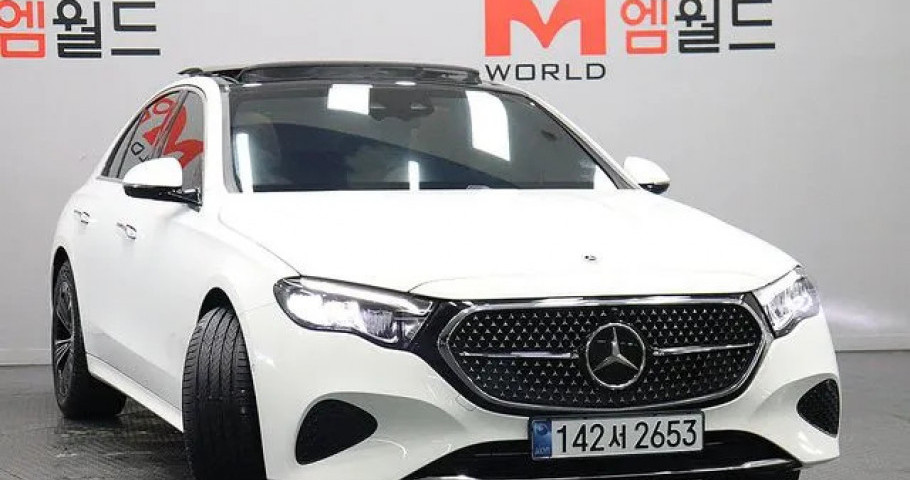 Mercedes-Benz E-Class 