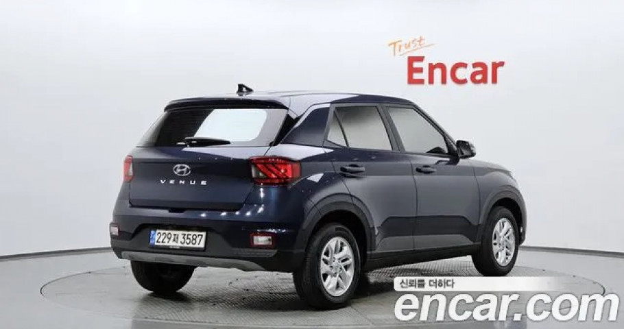 Hyundai Venue 