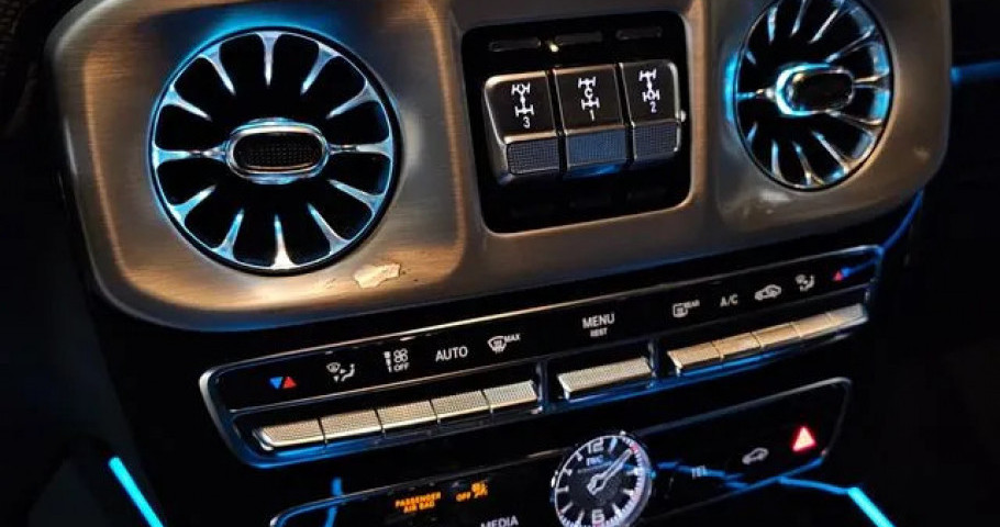 Mercedes-Benz G-Class 