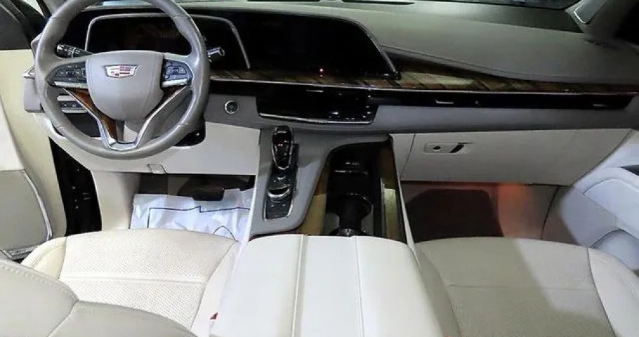 Cadillac Escalade 