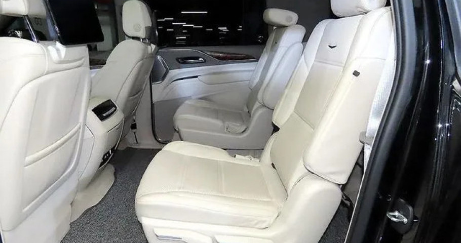 Cadillac Escalade 