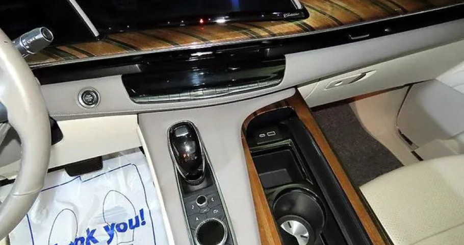 Cadillac Escalade 