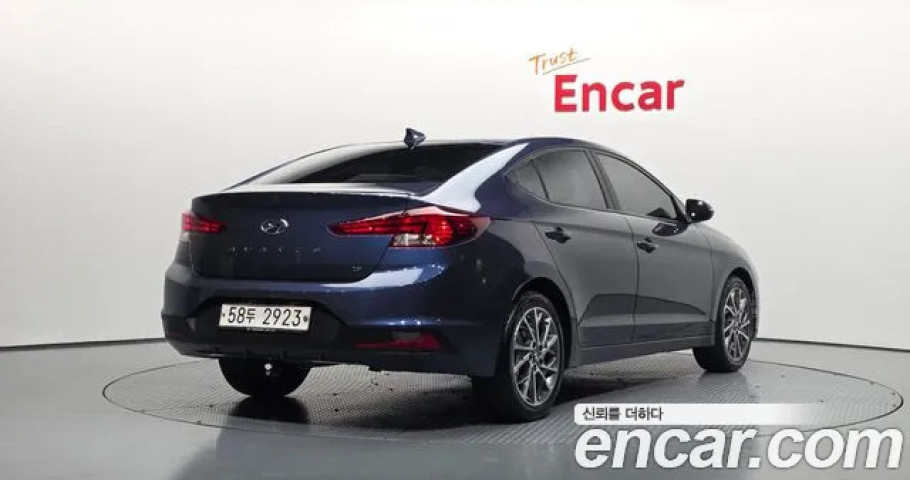 Hyundai Avante (Elantra) 