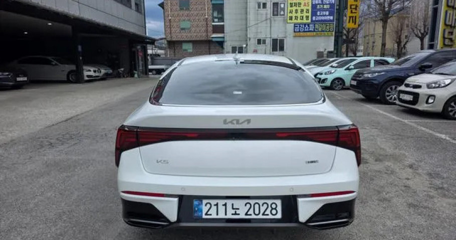 Kia K5 
