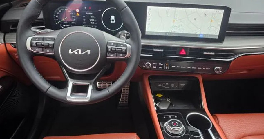 Kia K5 