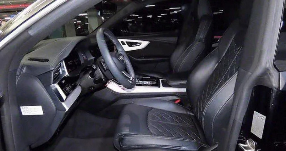 Audi Q8 