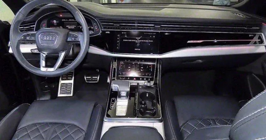 Audi Q8 