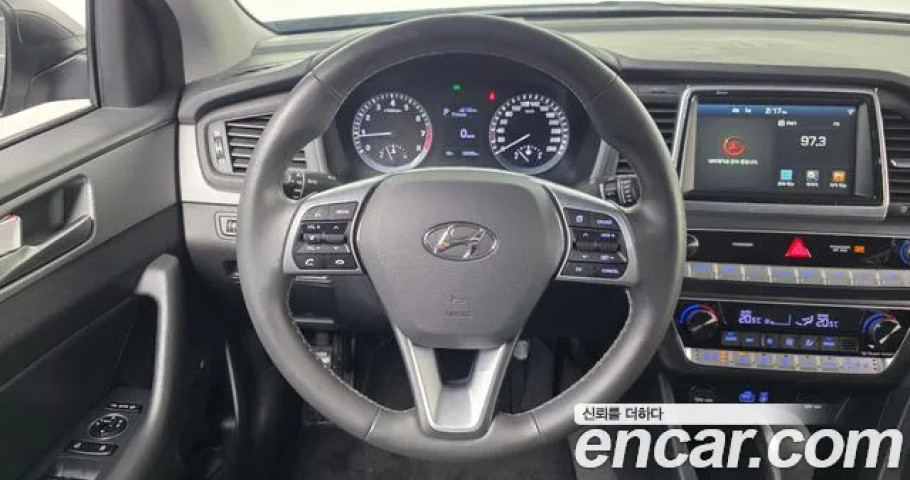Hyundai Sonata 