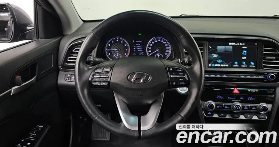 Hyundai Avante (Elantra) 