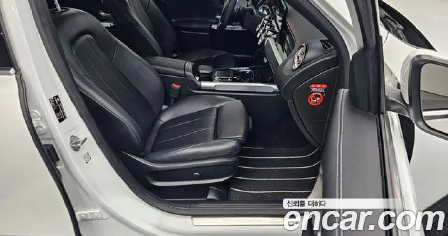 Mercedes-Benz Glb-Class 