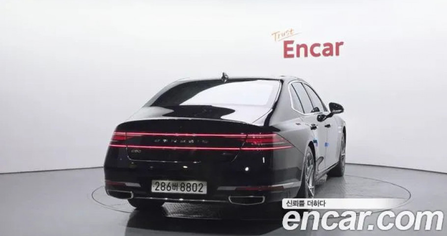 Genesis G90 