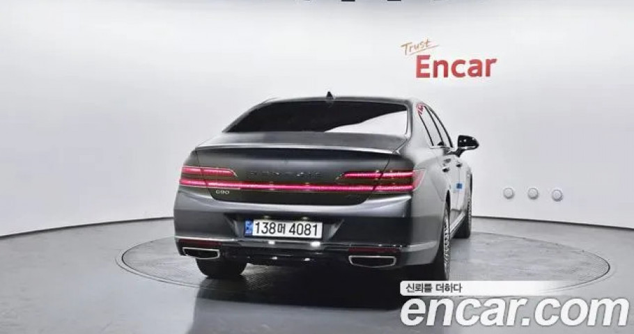 Genesis G90 