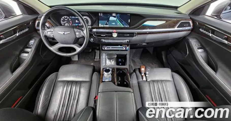 Genesis G90 