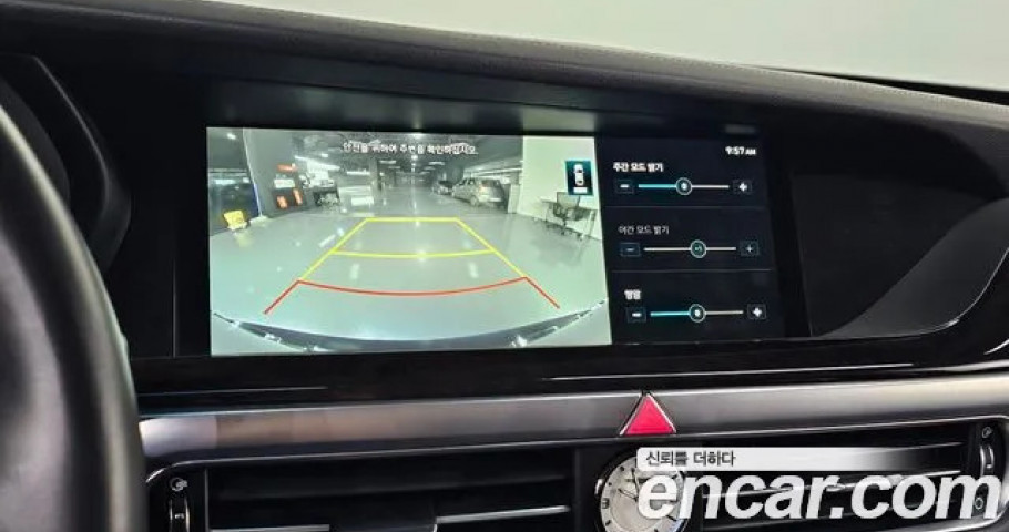 Genesis G90 