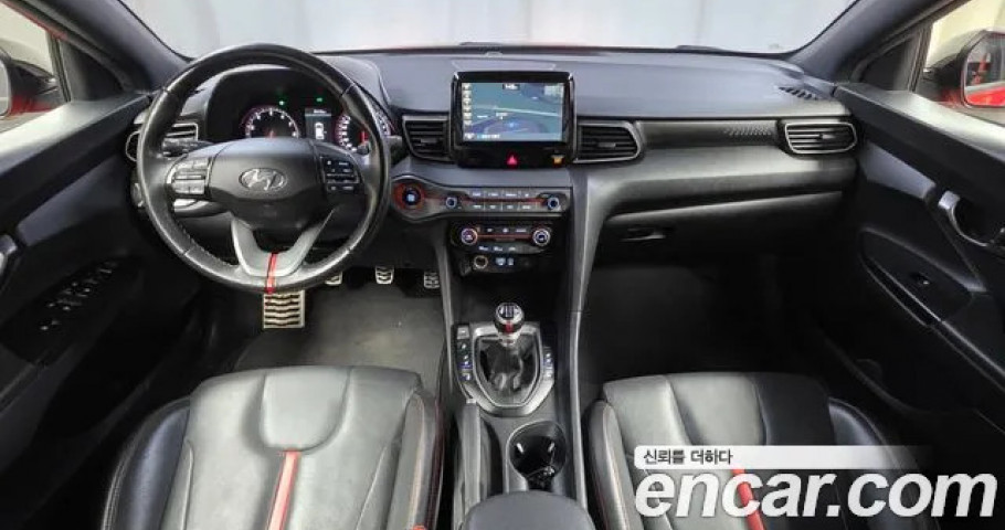 Hyundai Veloster 