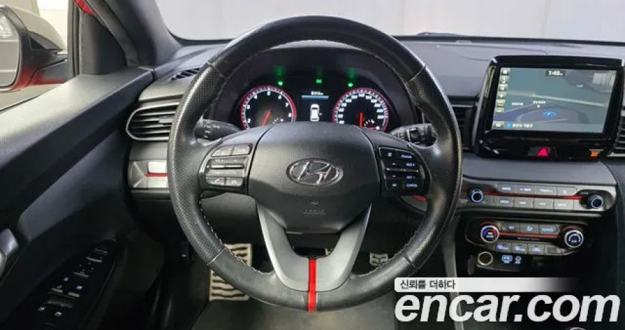 Hyundai Veloster 