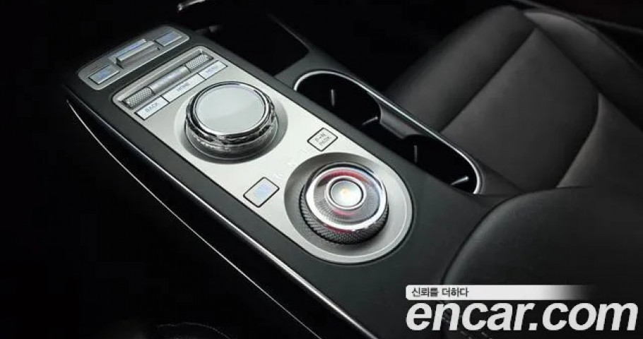 Genesis Gv70 