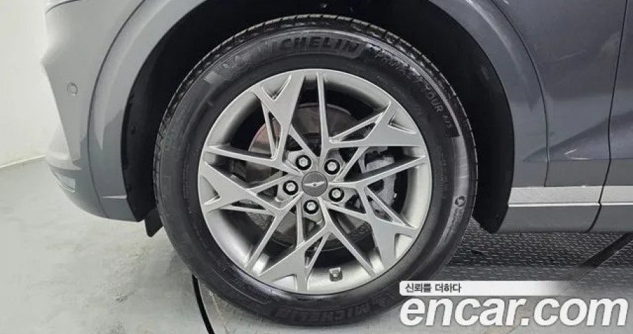 Genesis Gv70 