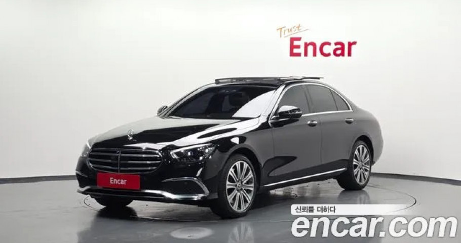 Mercedes-Benz E-Class 