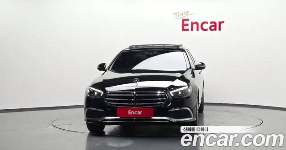 Mercedes-Benz E-Class 