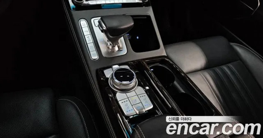 Genesis G90 