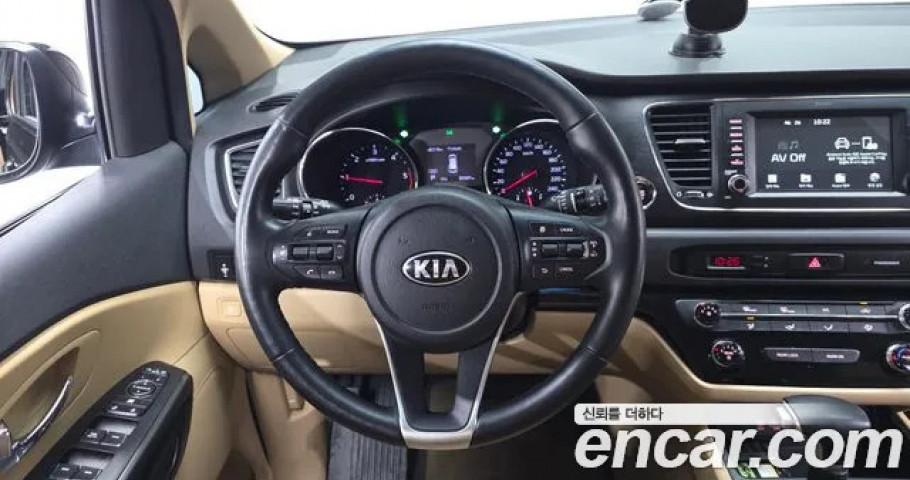 Kia Carnival 