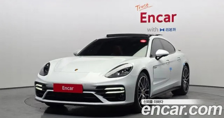 Porsche Panamera 