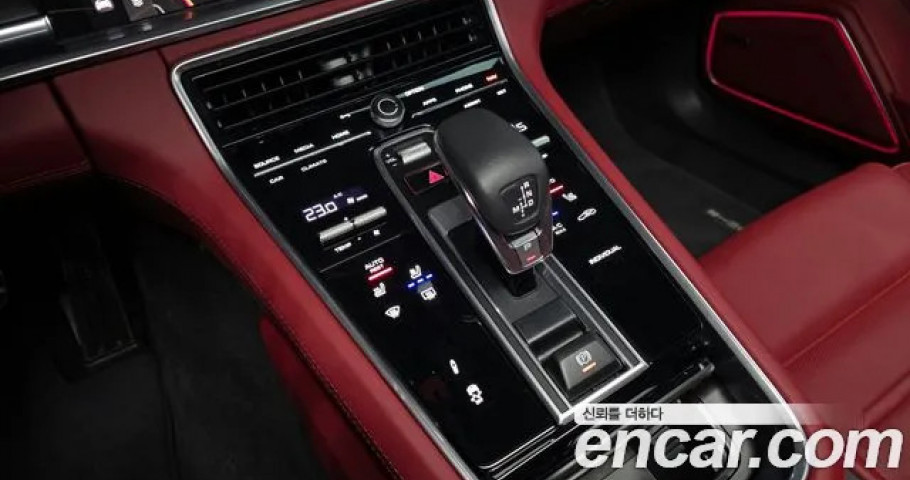 Porsche Panamera 