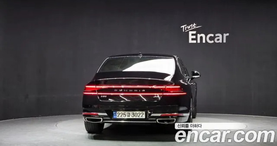 Genesis G90 