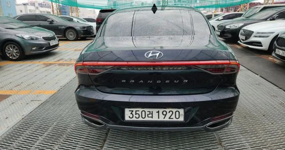 Hyundai Grandeur 