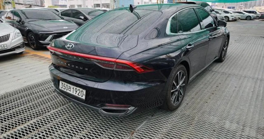 Hyundai Grandeur 