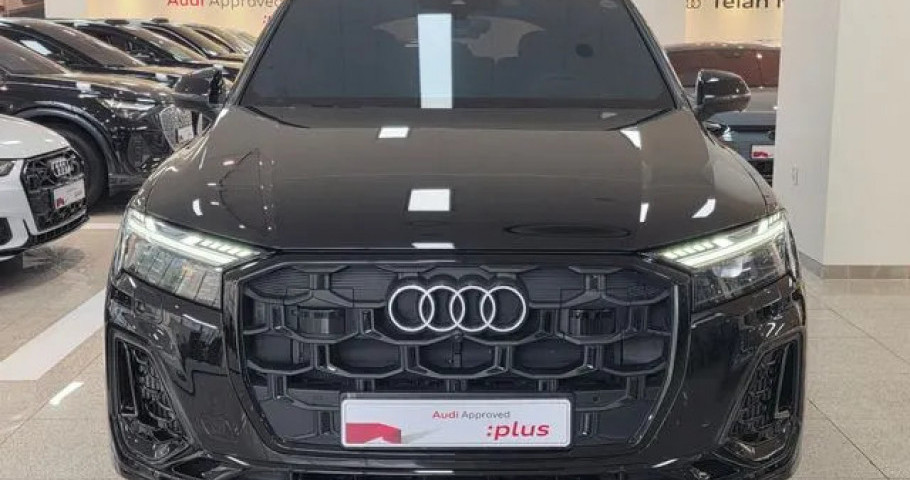 Audi Q7 
