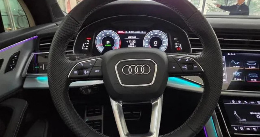 Audi Q7 