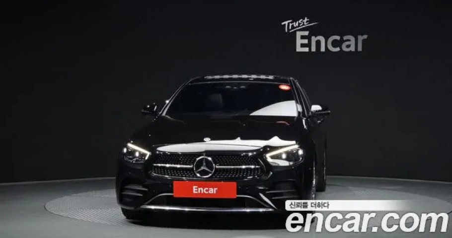 Mercedes-Benz E-Class 