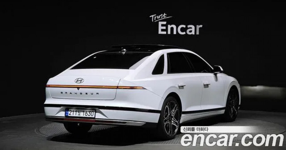 Hyundai Grandeur 