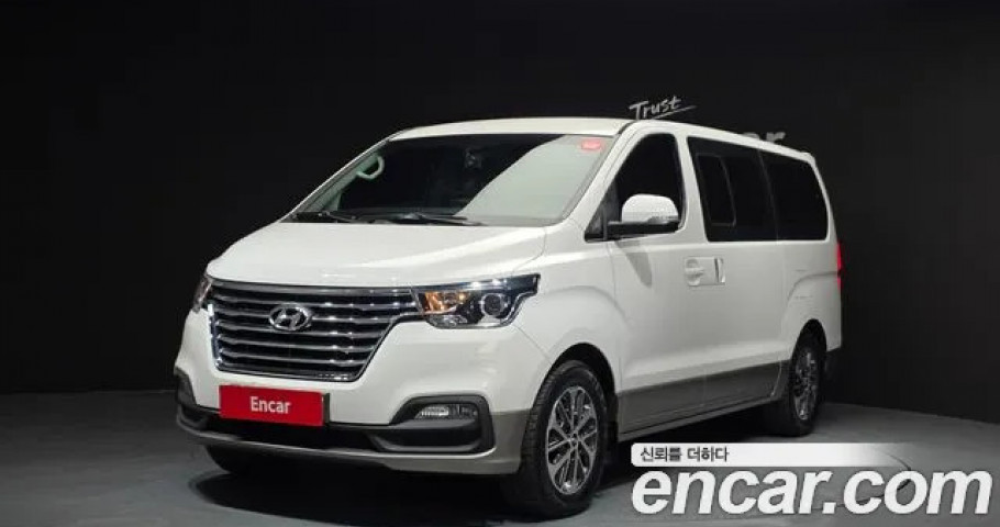 Hyundai Starex 