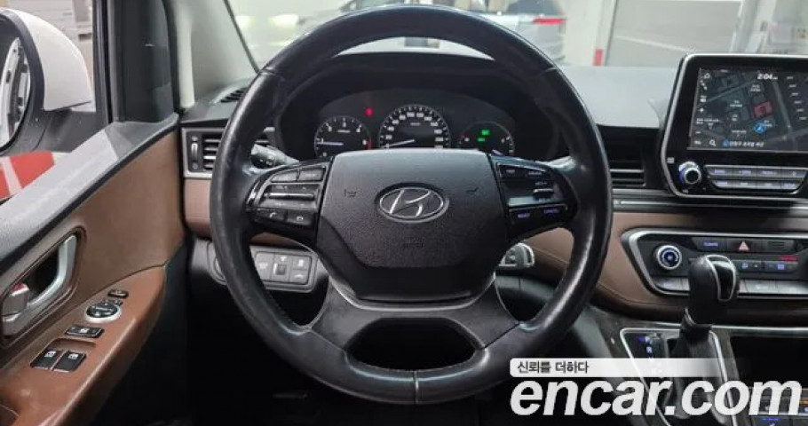 Hyundai Starex 