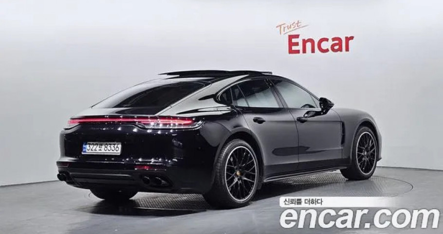 Porsche Panamera 