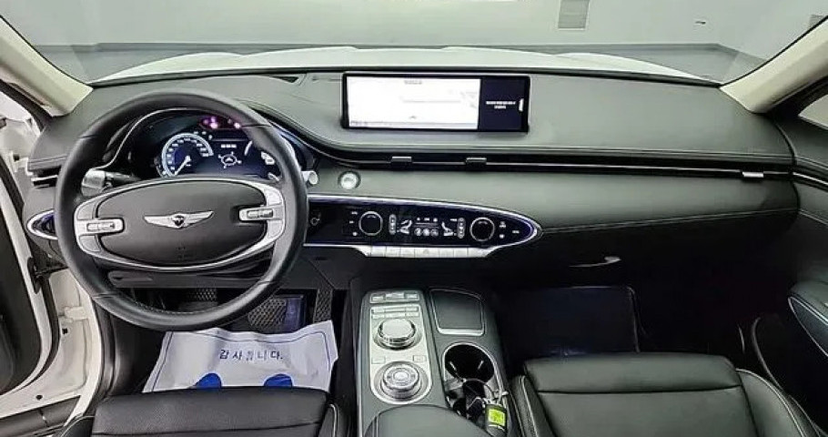 Genesis Gv70 