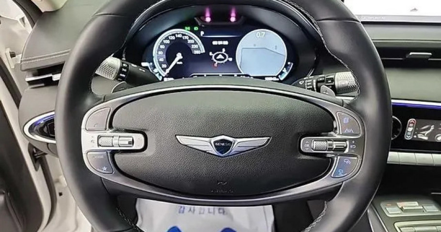 Genesis Gv70 