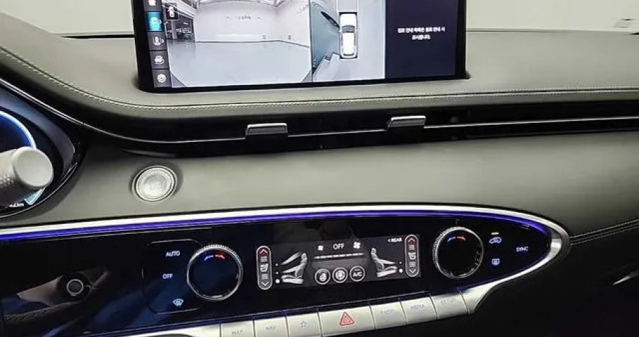 Genesis Gv70 