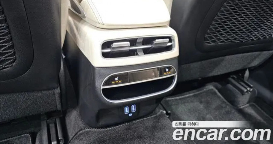 Genesis Gv70 