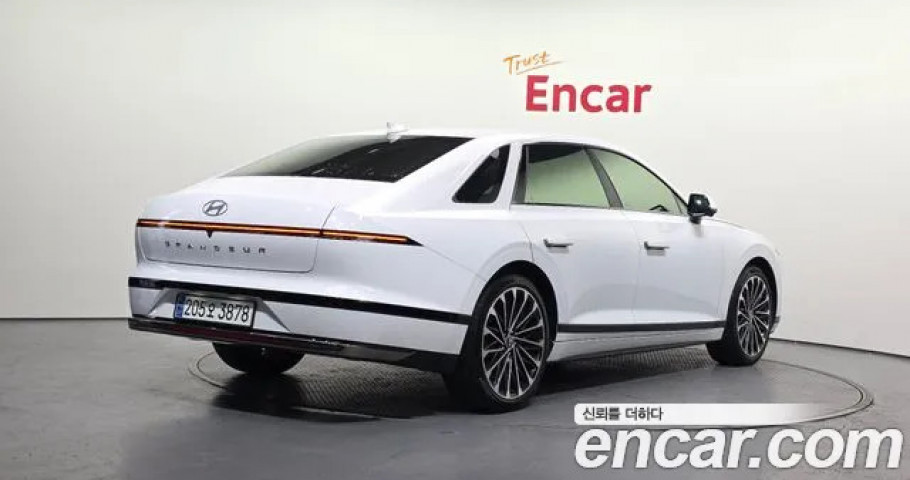 Hyundai Grandeur 