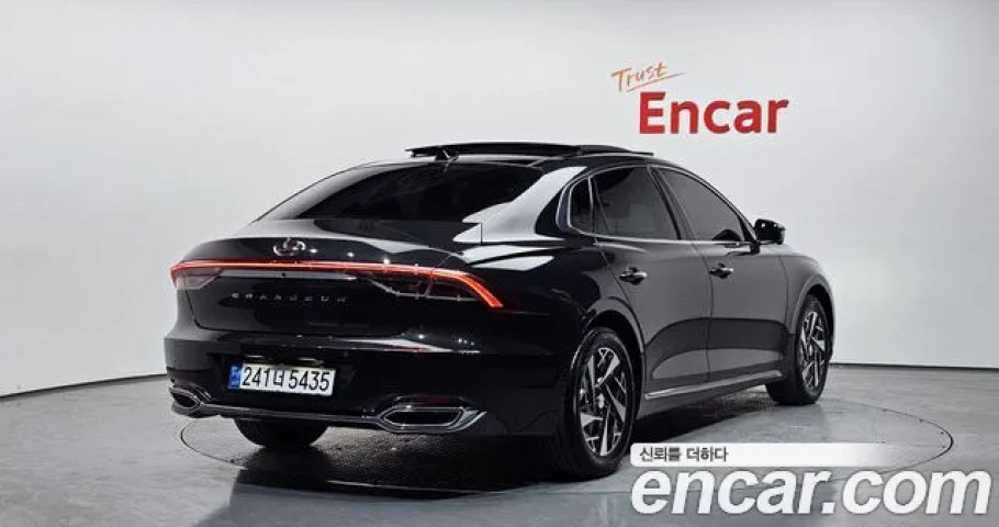 Hyundai Grandeur 