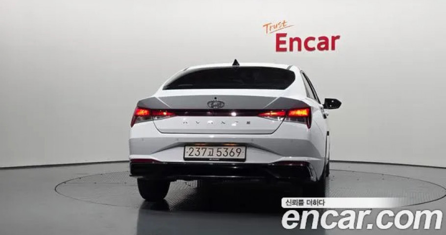 Hyundai Avante (Elantra) 