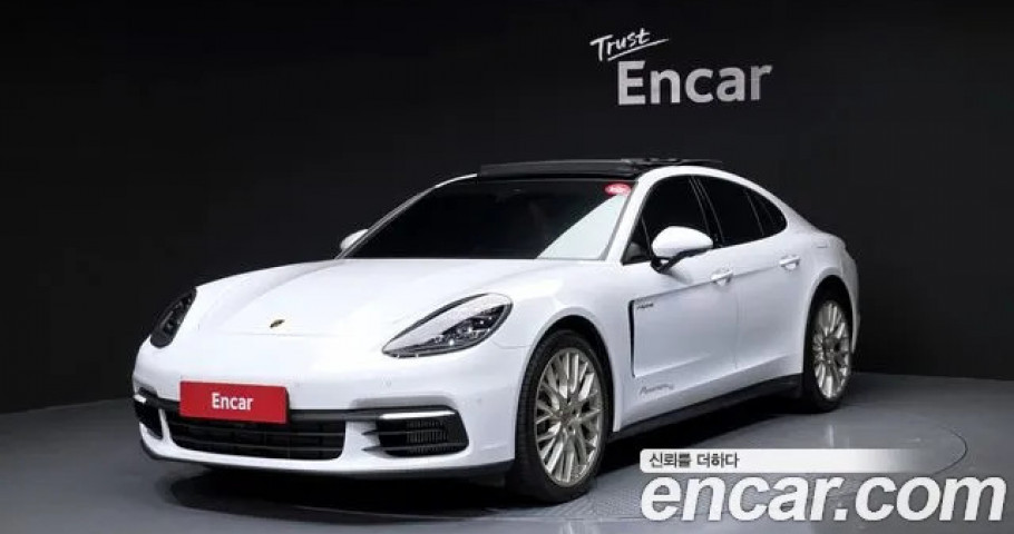 Porsche Panamera 