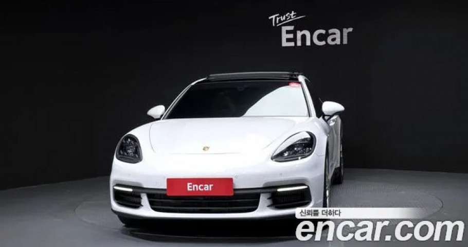Porsche Panamera 