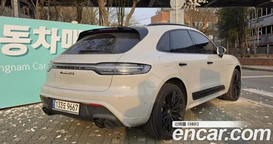 Porsche Macan 